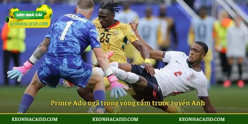 Ghana mỉa mai VAR với câu chuyện đi uống cafe 4 Prince Adu ngã trong vòng cấm trước tuyển Anh